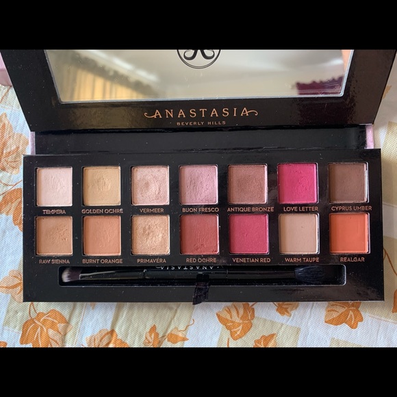 Modern Renaissance - Picture 5 of 12